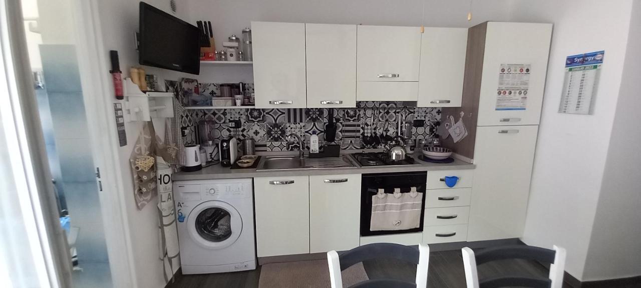 Sabrina'S House Apartment Giardini Naxos Ngoại thất bức ảnh